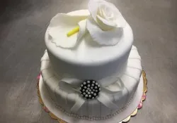 Tort z różami Tort z różami