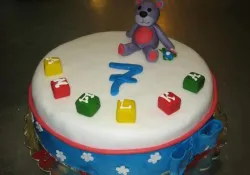 Tort z misiem Tort z misiem