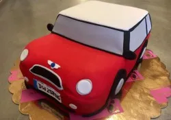Tort w kształcie samochodu Mini Tort w kształcie samochodu Mini